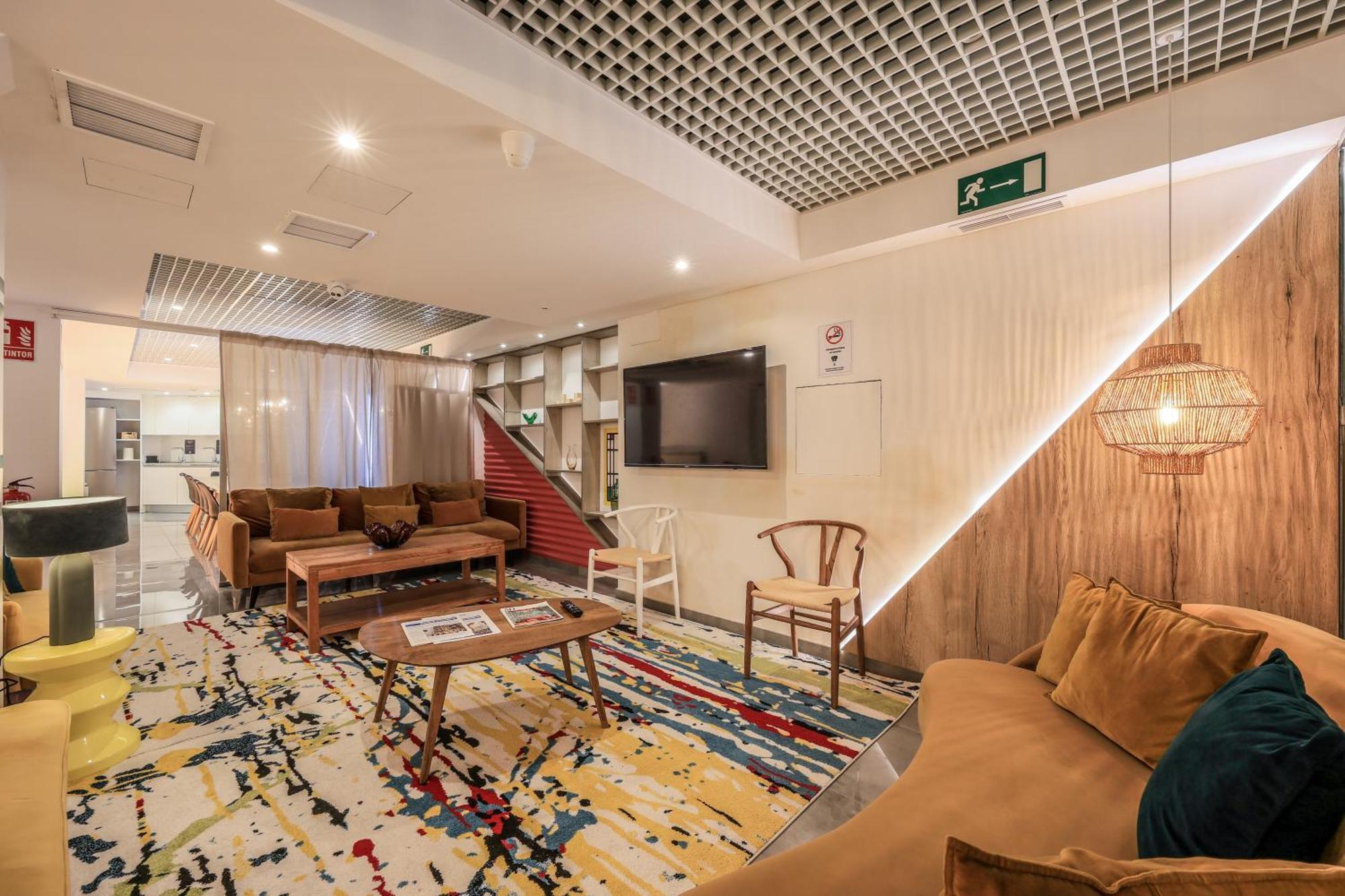 Amazinn Places Chamberi マドリード エクステリア 写真